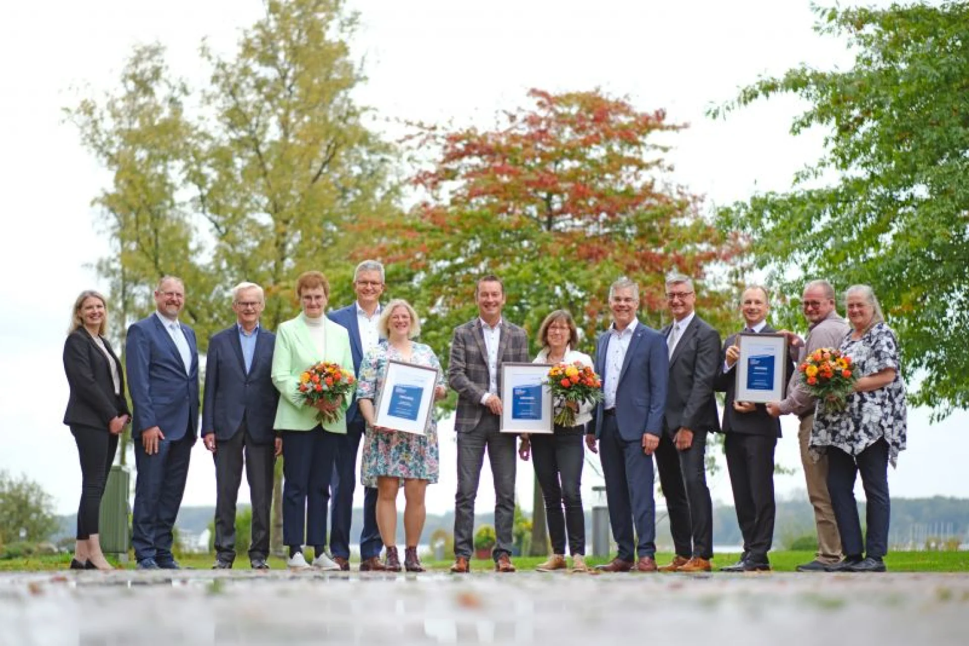 Alle Gewinner, Juroren, AGVR-Geschäftsführung und Bankenvertreter auf einen Blick.