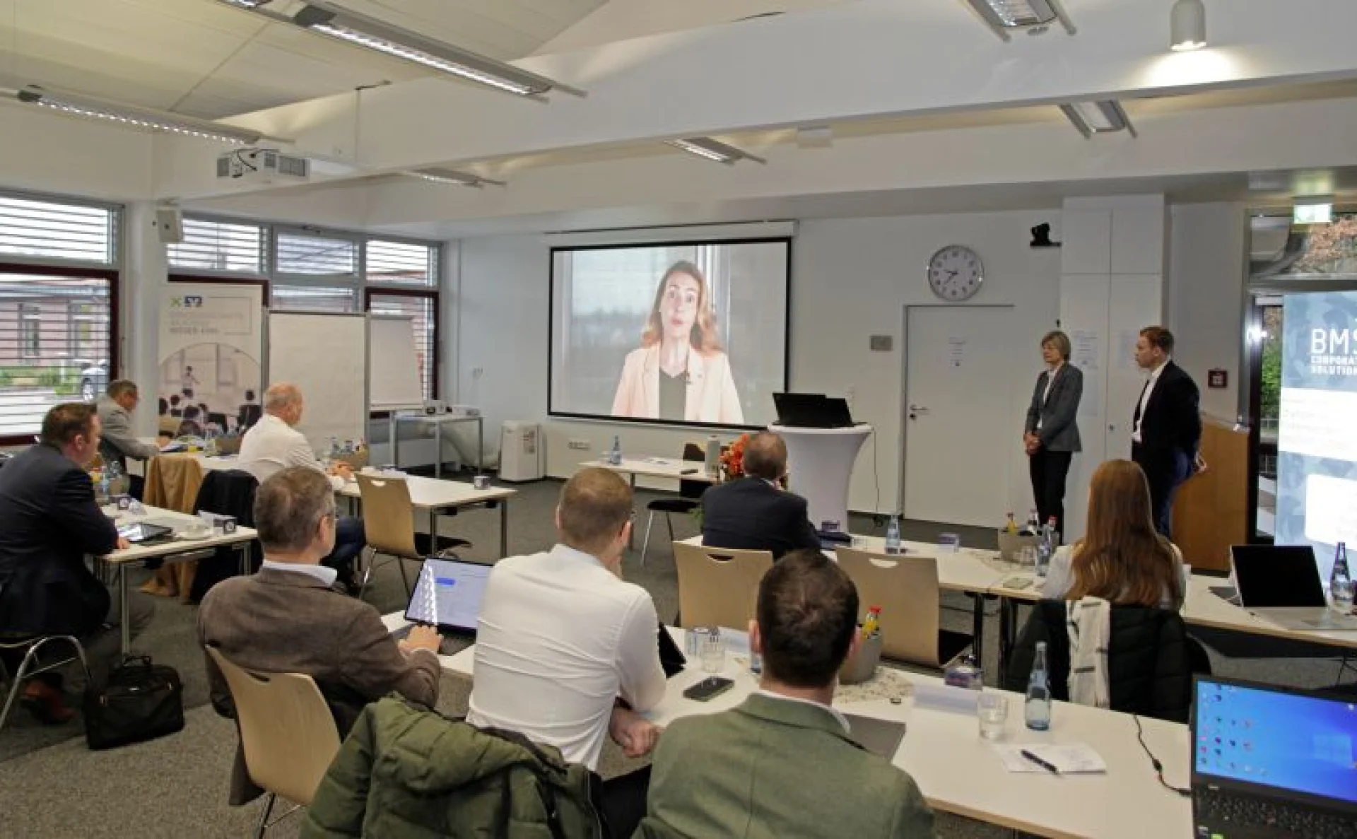 BVR-Präsidentin Marija Kolak übermittelte per Video ein Grußwort und erläuterte die strategischen Bedeutung des Firmenkundengeschäfts.